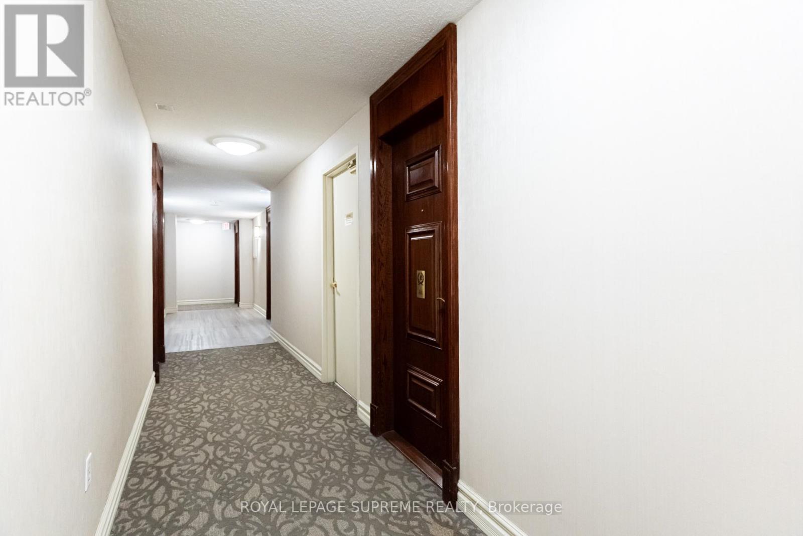 610 - 11 Michael Power Place, Toronto, Ontario  M9A 5G3 - Photo 2 - W13242880