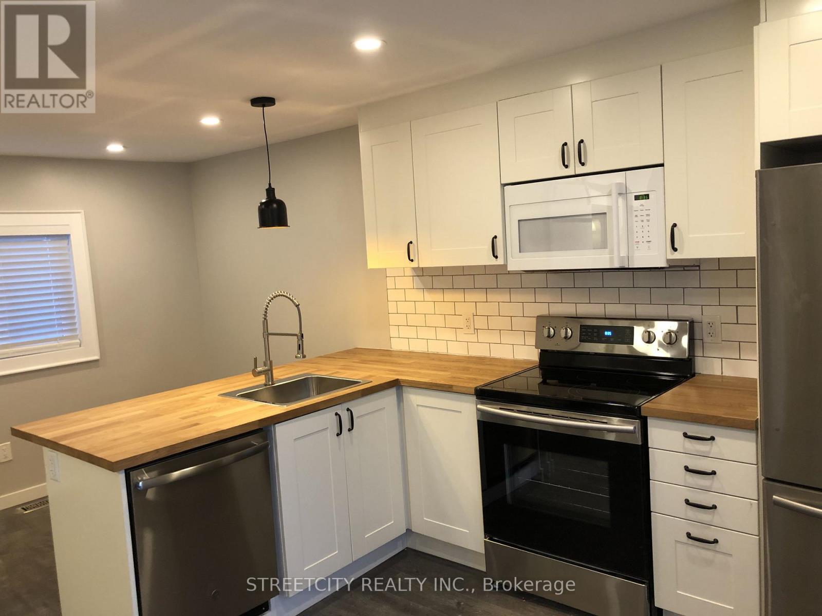 163 Emerson Street, London South, Ontario  N5Z 3L5 - Photo 3 - X13243428