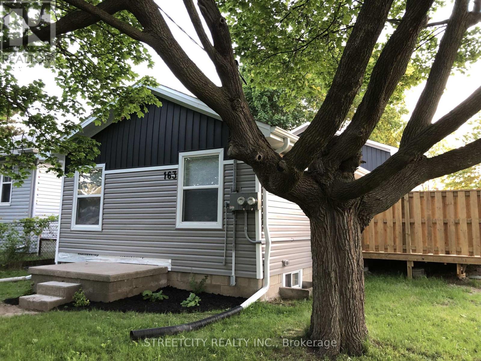 163 Emerson Street, London South, Ontario  N5Z 3L5 - Photo 2 - X13243428