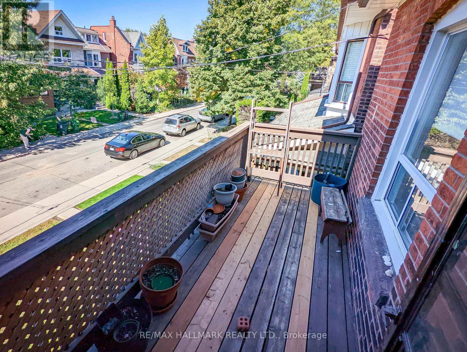 2nd Floor - 371 St Clarens Avenue, Toronto, Ontario  M6H 3W2 - Photo 2 - C13243354