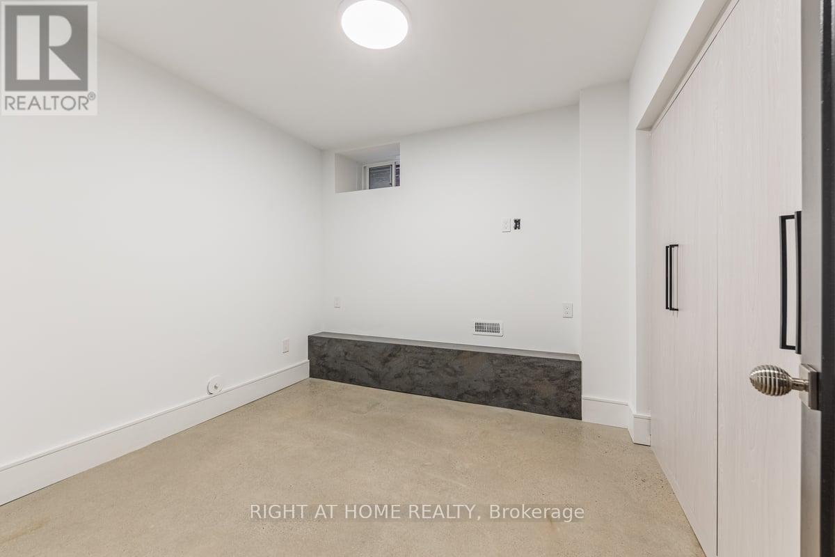 Lower Level - 60 Winchester Street, Toronto, Ontario  M4X 1A9 - Photo 16 - C13243370