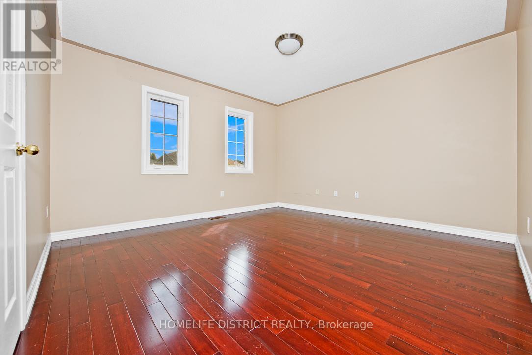 47 Ball Crescent, Whitby, Ontario  L1P 1W5 - Photo 20 - E13243396