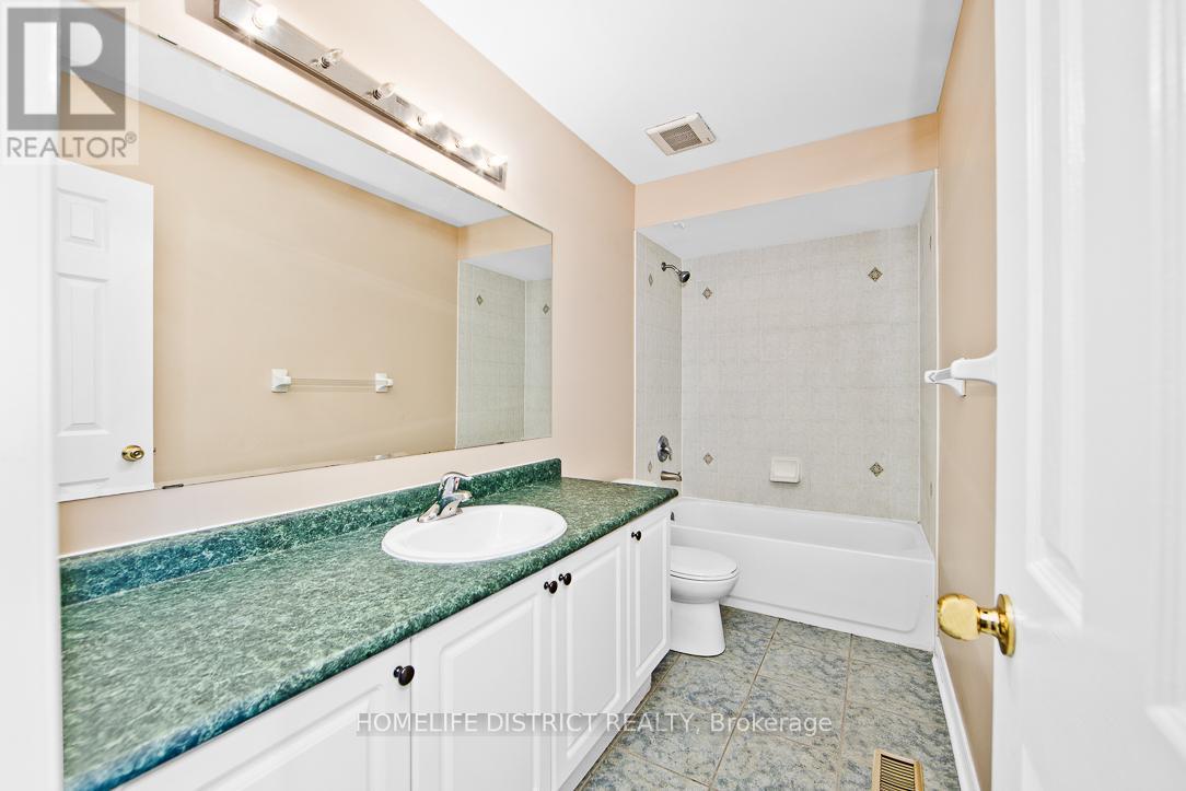 47 Ball Crescent, Whitby, Ontario  L1P 1W5 - Photo 23 - E13243396