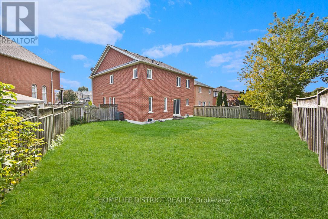 47 Ball Crescent, Whitby, Ontario  L1P 1W5 - Photo 24 - E13243396