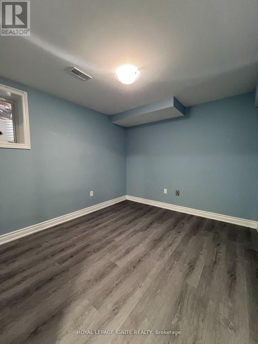 Bsmt - 1074 Orenda Street, Pickering, Ontario  L1X 0G5 - Photo 2 - E13243410