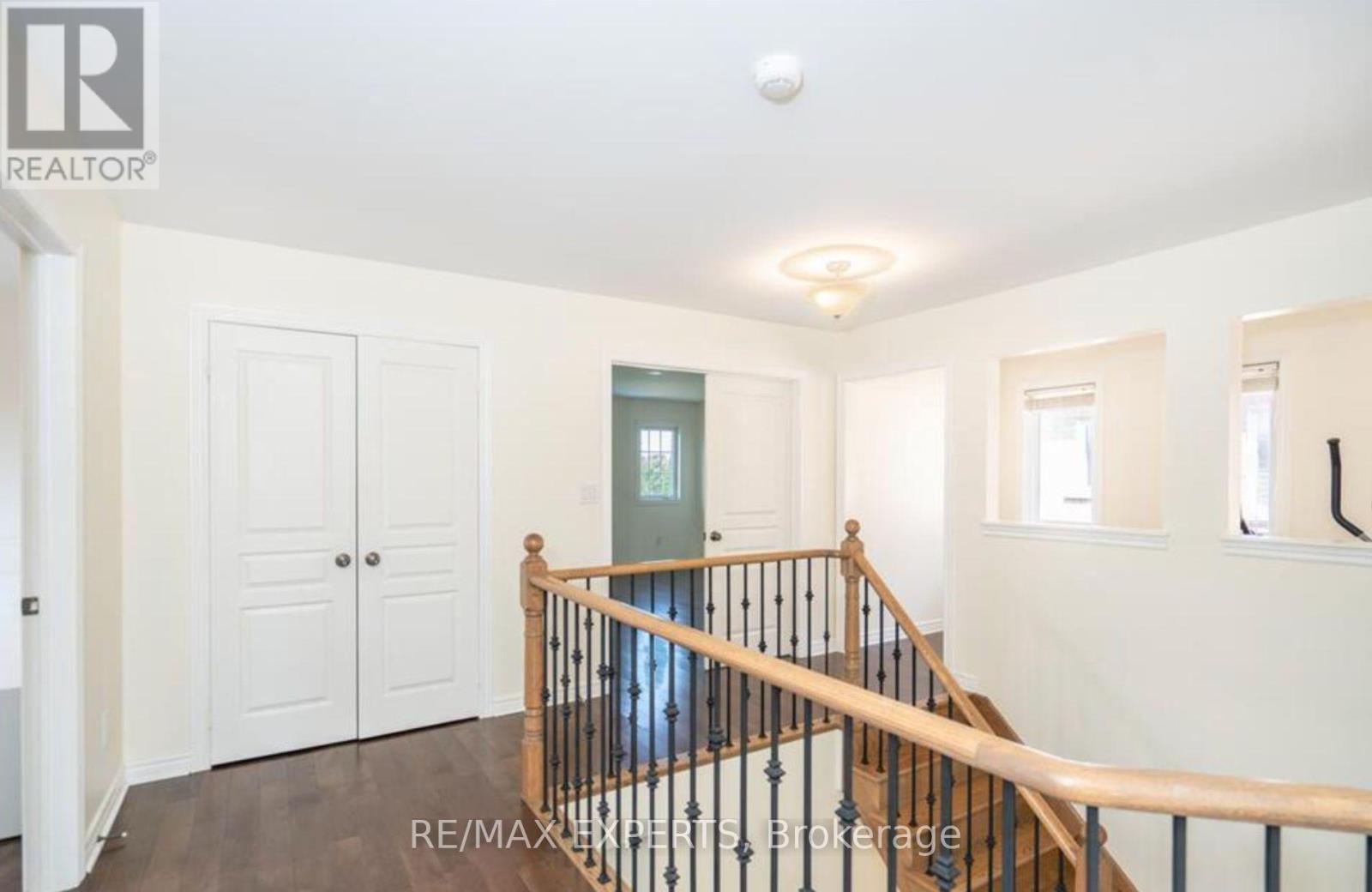 4 Trailside Drive, Bradford West Gwillimbury, Ontario  L3Z 0B5 - Photo 6 - N13243232