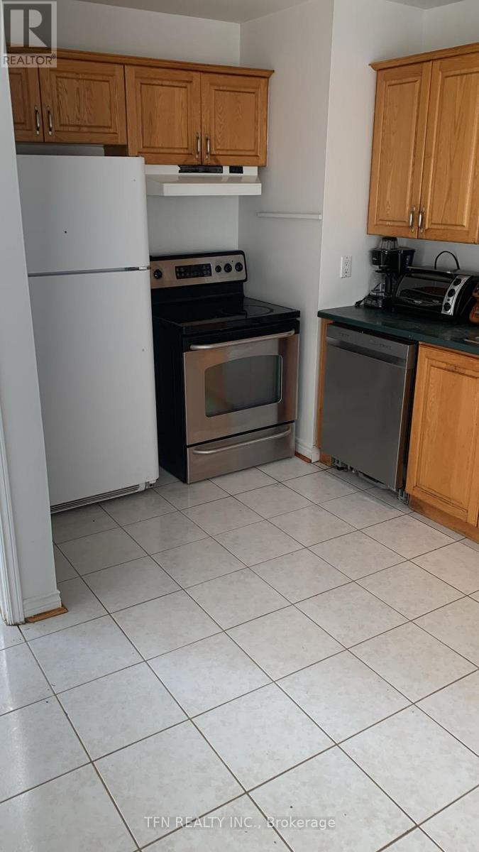 UPPER - 26 JONES COURT, Aurora, Ontario