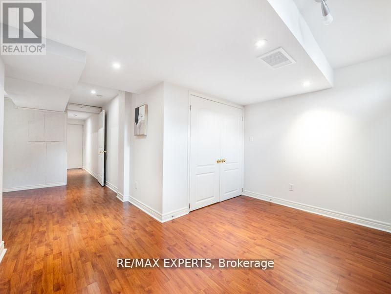 97 Pinedale Gate, Vaughan, Ontario  L4L 8X3 - Photo 22 - N13243420