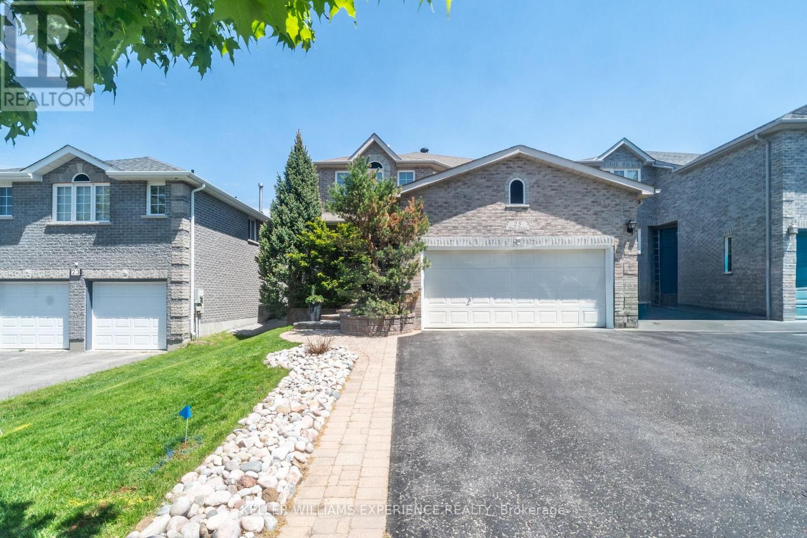 25 Muir Drive, Barrie, Ontario  L4N 0J1 - Photo 2 - S13243324
