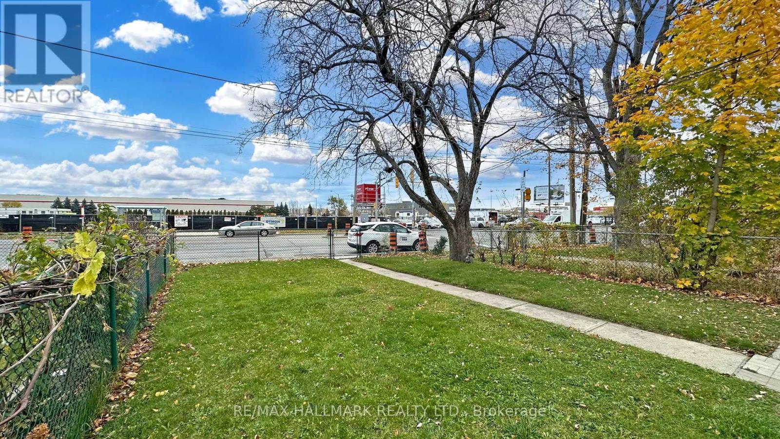 Lower - 3572 Dufferin Street, Toronto, Ontario  M3K 1N1 - Photo 3 - W13243234