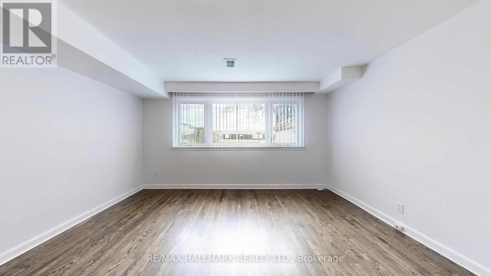 Lower - 3572 Dufferin Street, Toronto, Ontario  M3K 1N1 - Photo 6 - W13243234