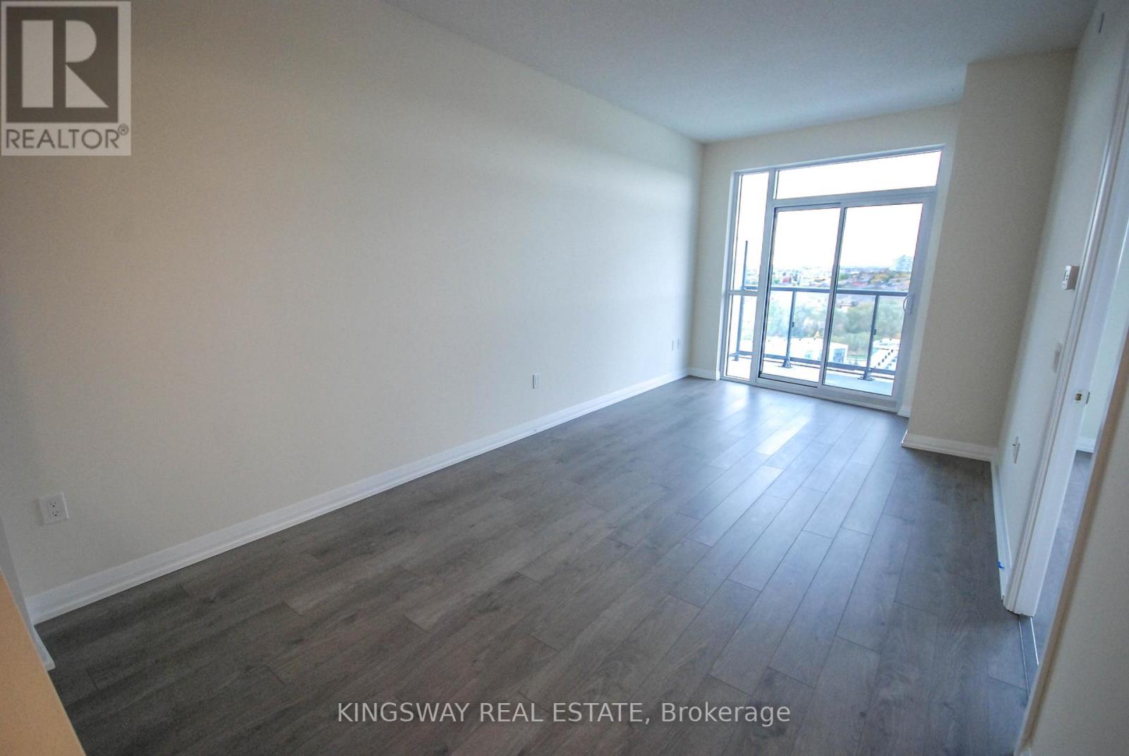 907 - 65 Watergarden Drive, Mississauga, Ontario  L5R 1B2 - Photo 11 - W13243348