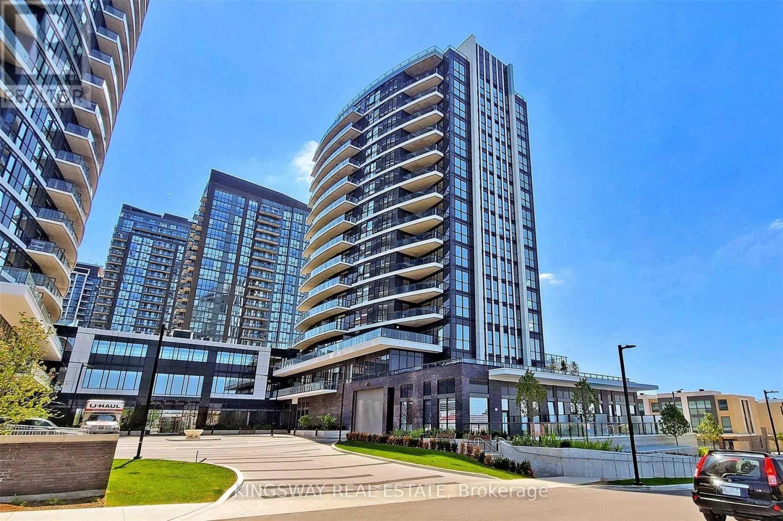 907 - 65 Watergarden Drive, Mississauga, Ontario  L5R 1B2 - Photo 2 - W13243348