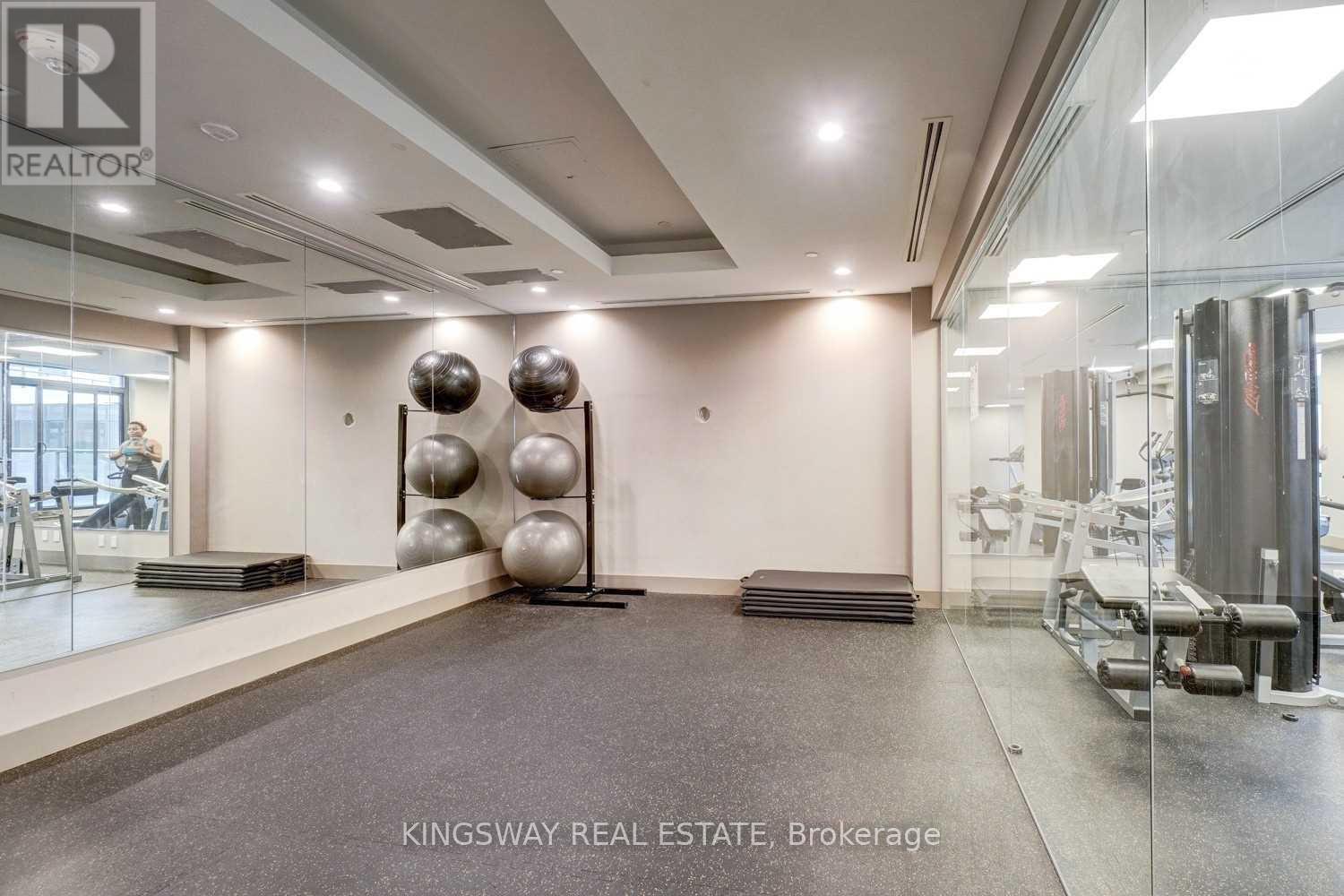 907 - 65 Watergarden Drive, Mississauga, Ontario  L5R 1B2 - Photo 20 - W13243348
