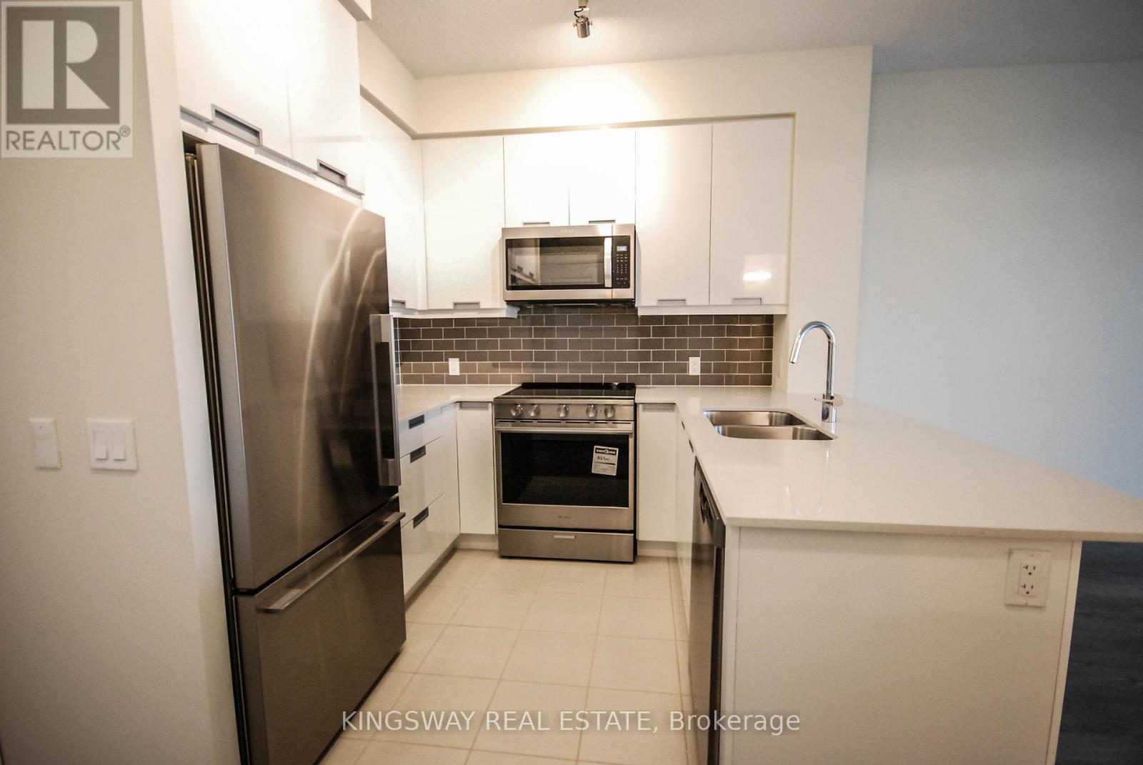 907 - 65 Watergarden Drive, Mississauga, Ontario  L5R 1B2 - Photo 7 - W13243348