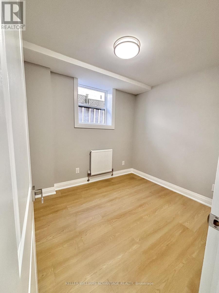 100 Portland Street, Toronto, Ontario  M8Y 1A7 - Photo 17 - W13243362