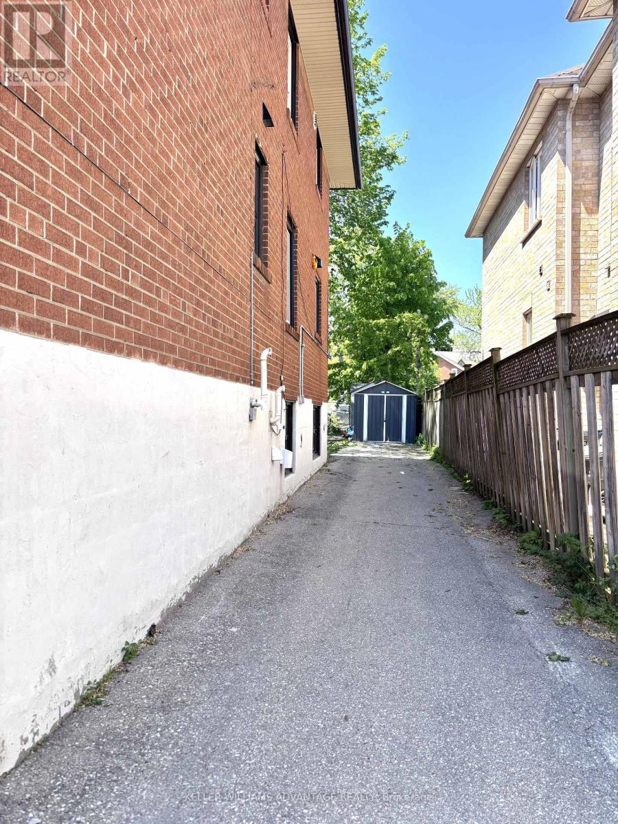 100 Portland Street, Toronto, Ontario  M8Y 1A7 - Photo 22 - W13243362