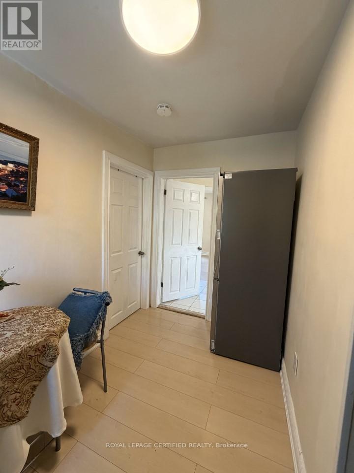 148 Belgravia Avenue, Toronto, Ontario  M6E 2M7 - Photo 15 - W13243388
