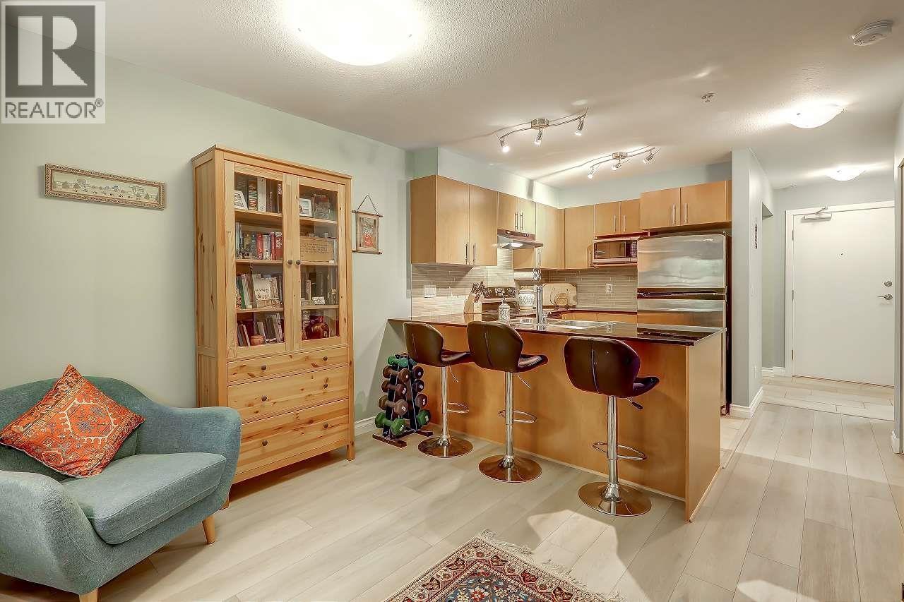 301 1633 Mackay Avenue, North Vancouver, British Columbia  V7P 0A2 - Photo 9 - R3130704