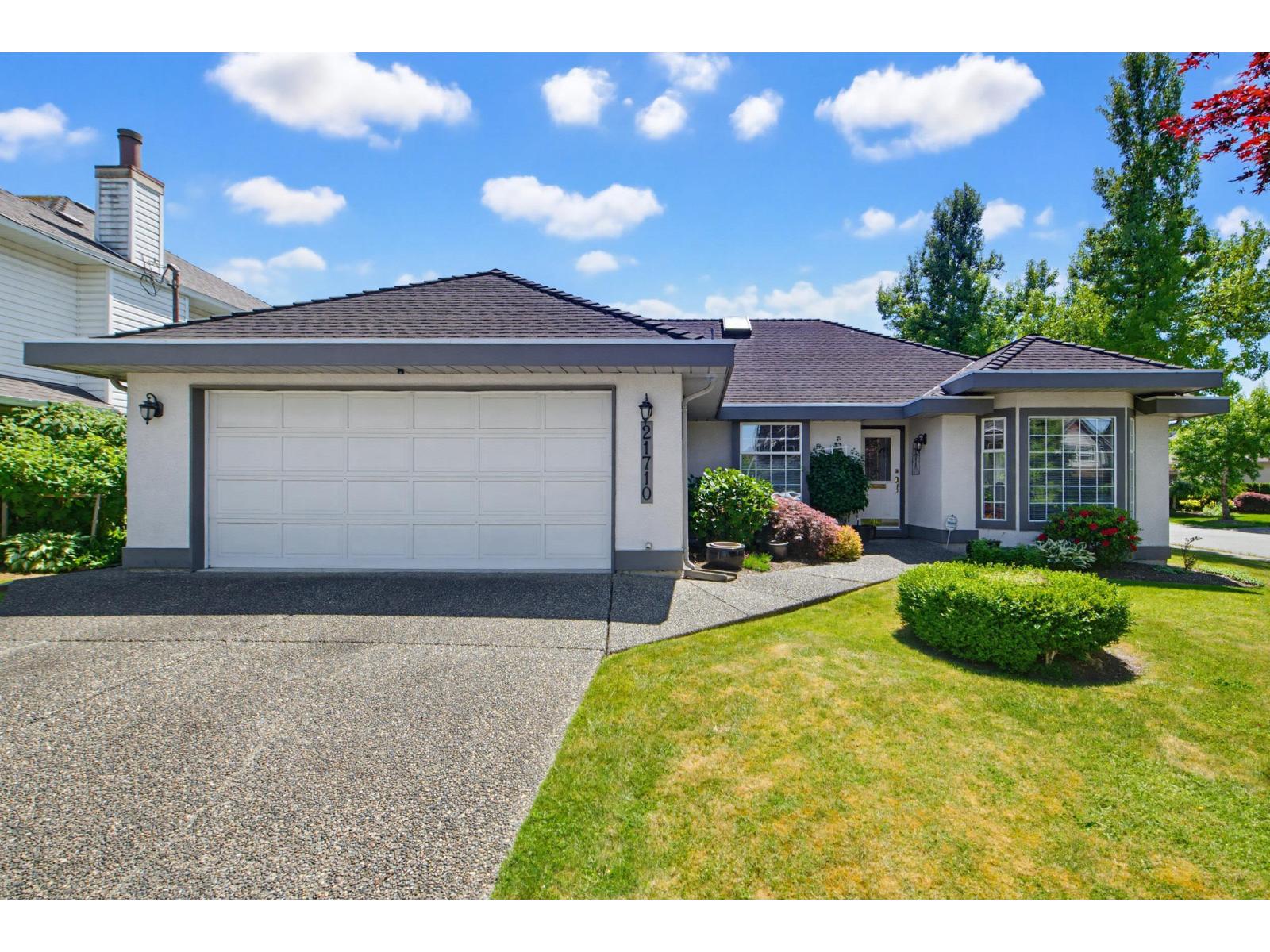 21710 46 Avenue, Langley, British Columbia  V3A 3J4 - Photo 3 - R3131466