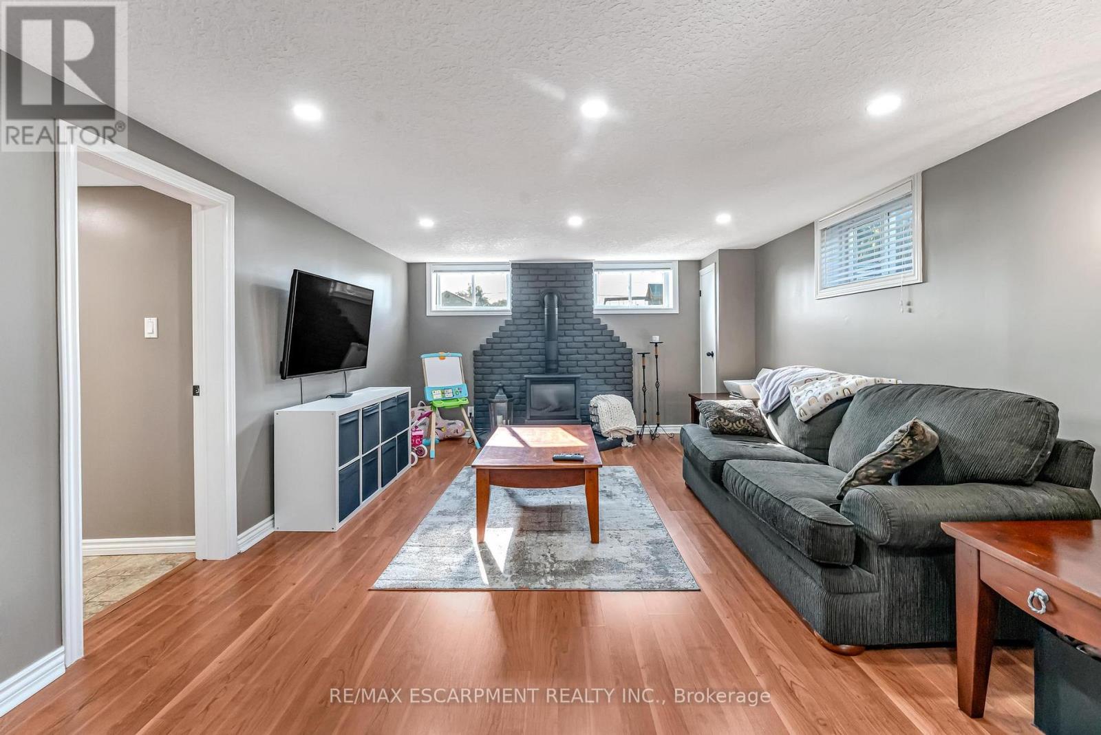 9924 Dickenson Road W, Hamilton, Ontario  L0R 1W0 - Photo 19 - X13243260