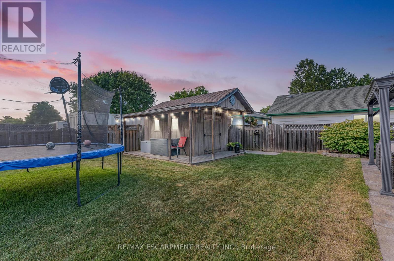 9924 Dickenson Road W, Hamilton, Ontario  L0R 1W0 - Photo 43 - X13243260