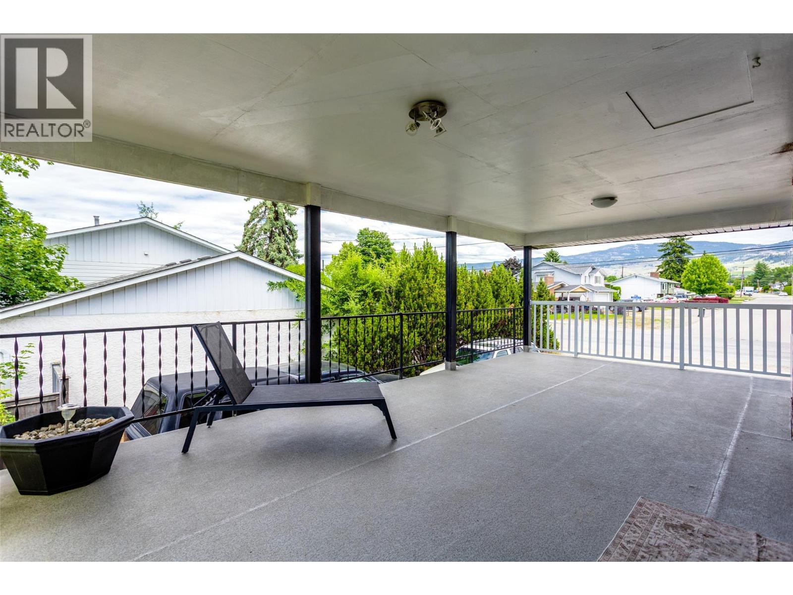 610 Ziprick Road, Rutland, British Columbia  V1X 5R5 - Photo 18 - 10387816