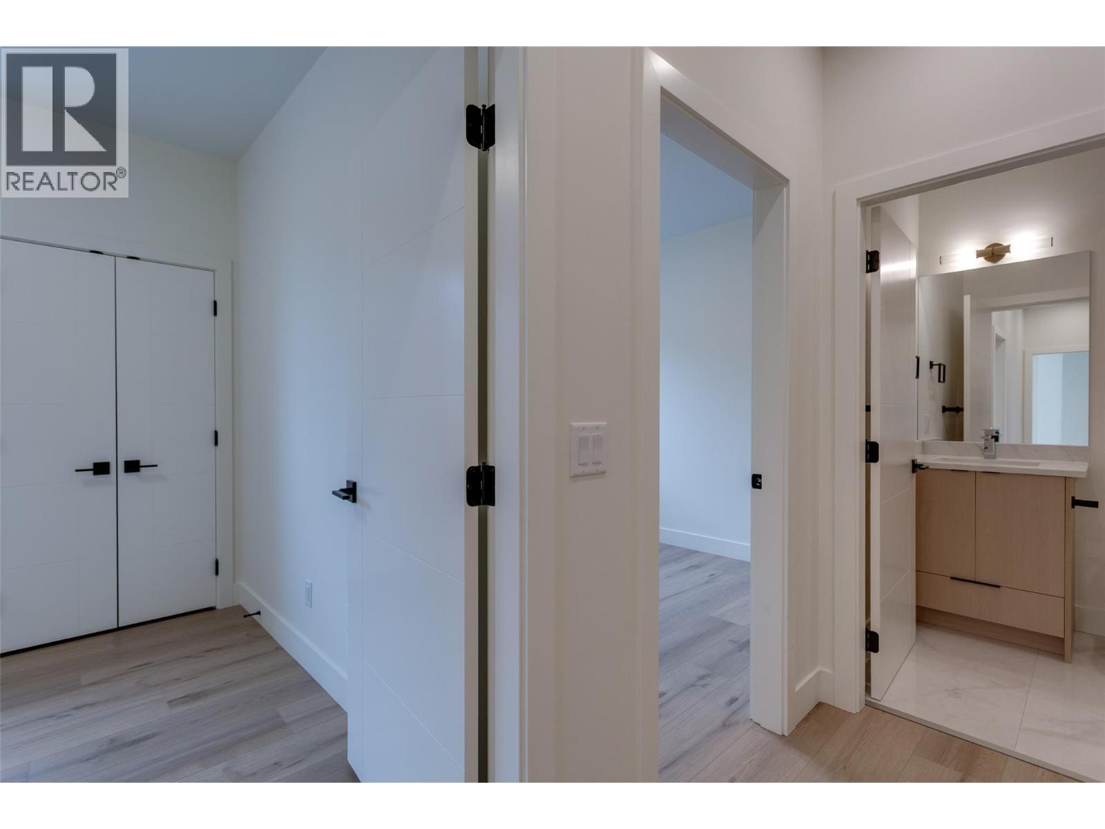 796 Glenwood Avenue Unit# 2 Kelowna Photo 23