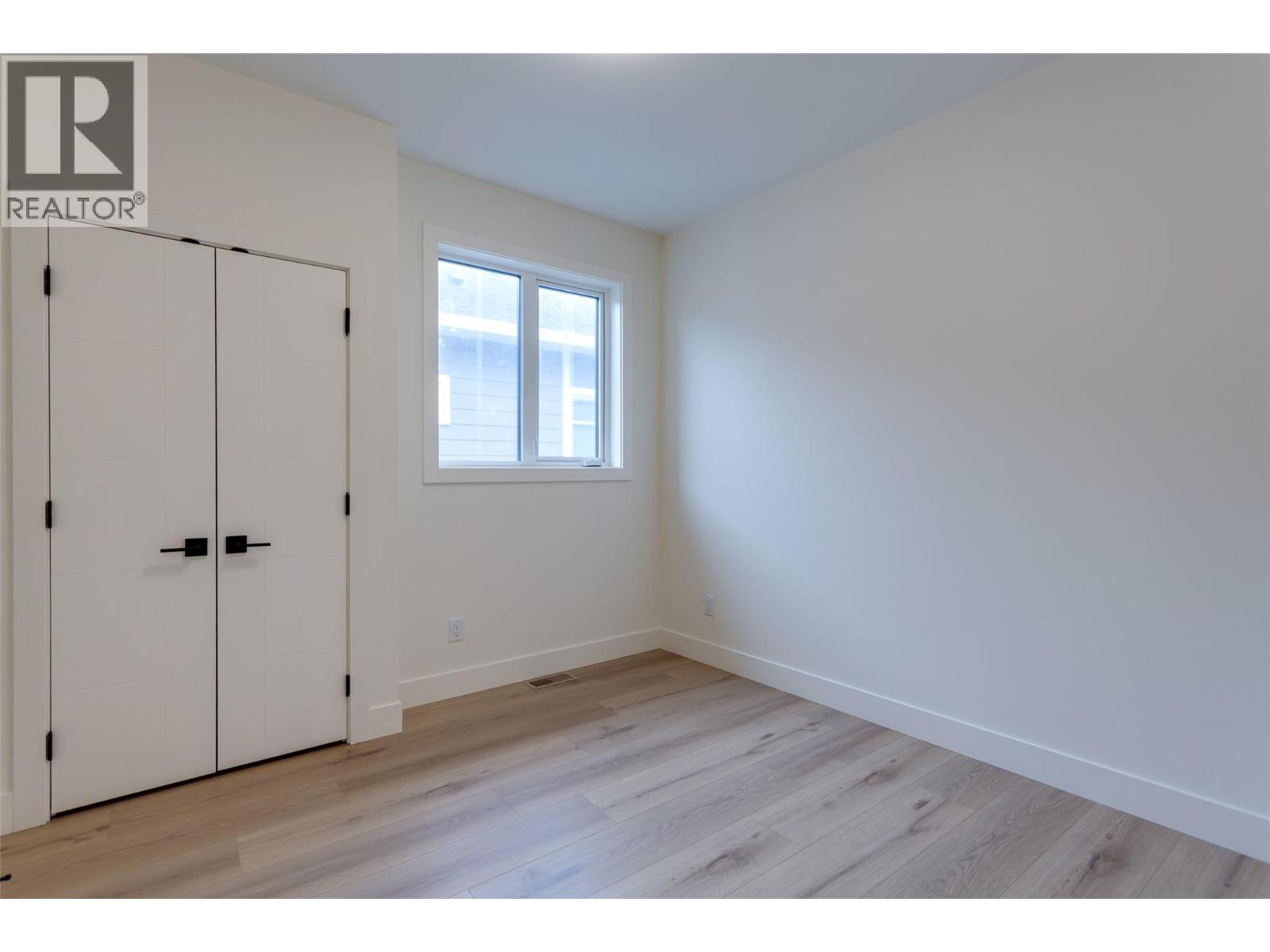 796 Glenwood Avenue Unit# 2 Kelowna Photo 37