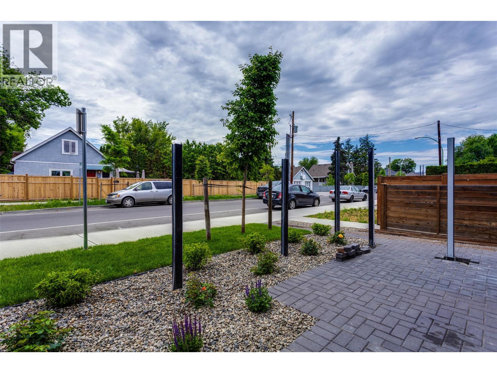 796 Glenwood Avenue Unit# 2 Kelowna Photo 6