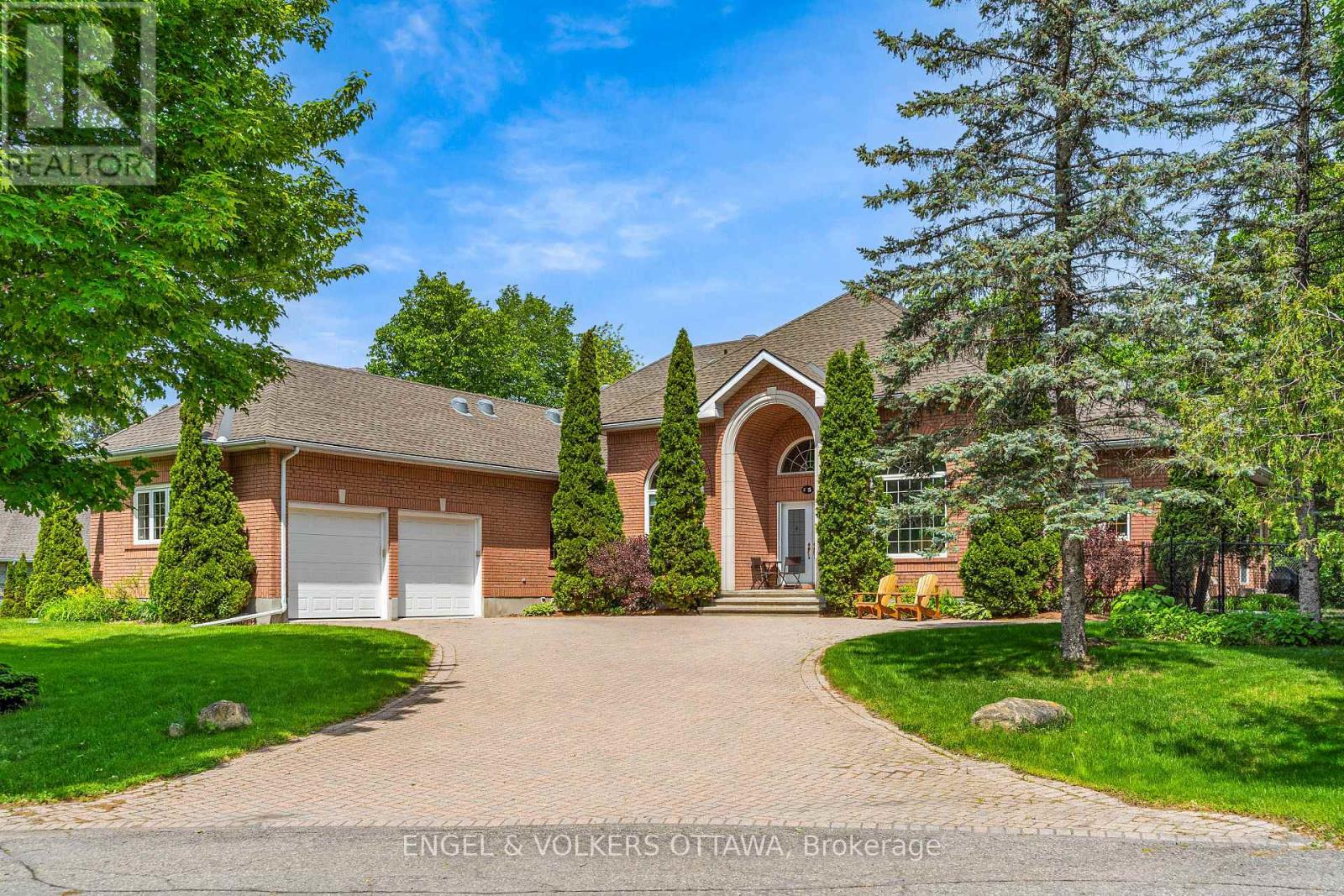 5 COUNTRYSIDE GREEN, Ottawa, Ontario