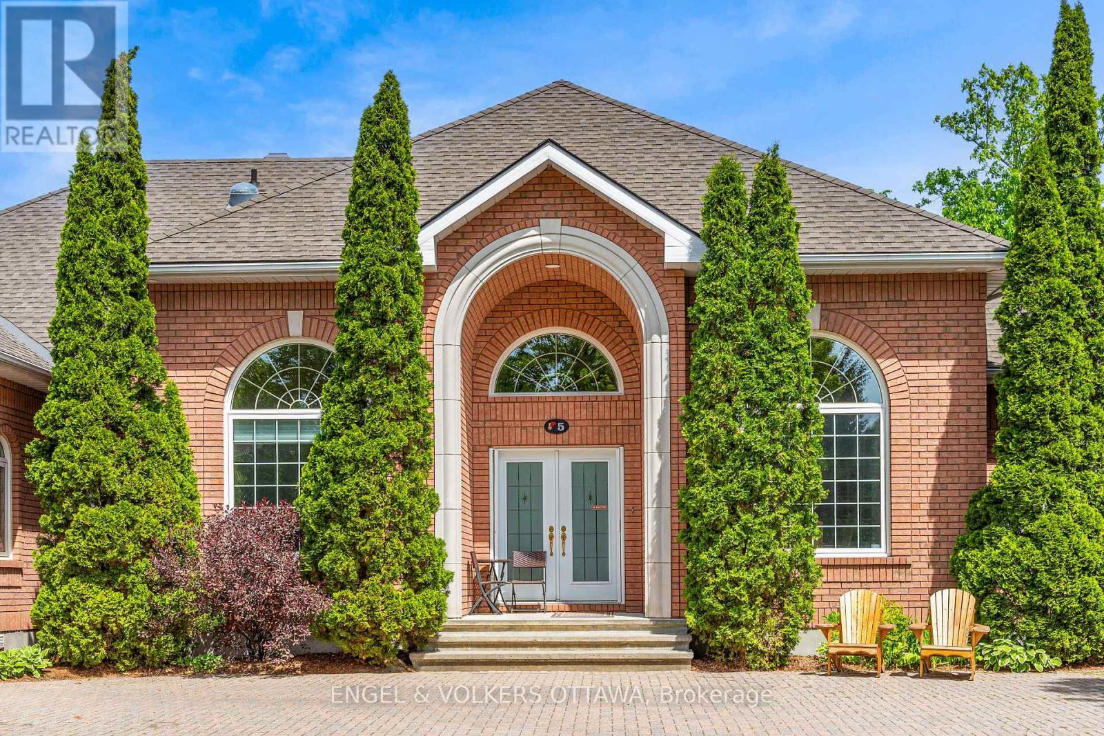 5 Countryside Green, Ottawa, Ontario  K2R 1B5 - Photo 2 - X13243528