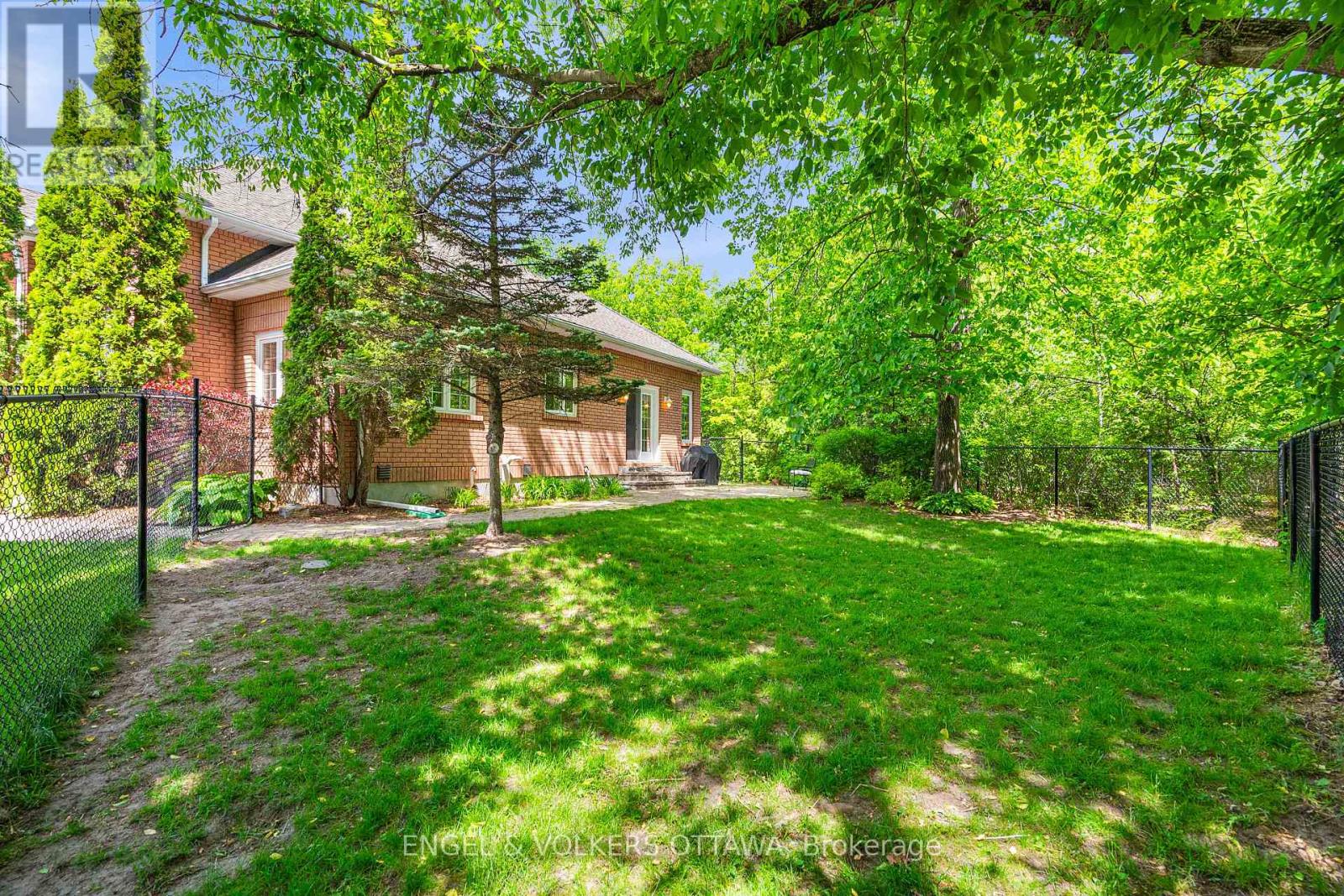 5 Countryside Green, Ottawa, Ontario  K2R 1B5 - Photo 43 - X13243528