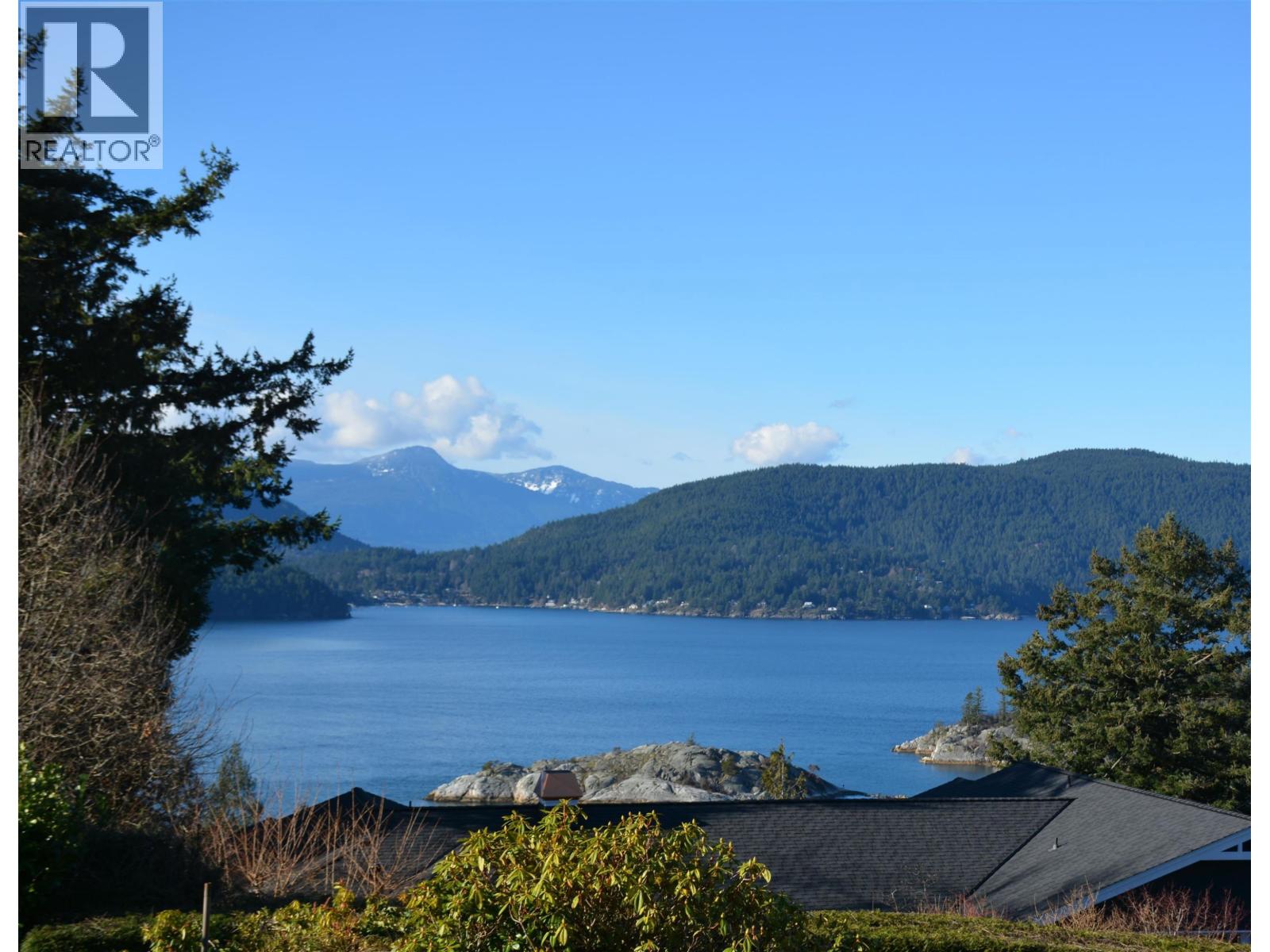 6240 Overstone Drive, West Vancouver, British Columbia  V7W 1X8 - Photo 4 - R3132011