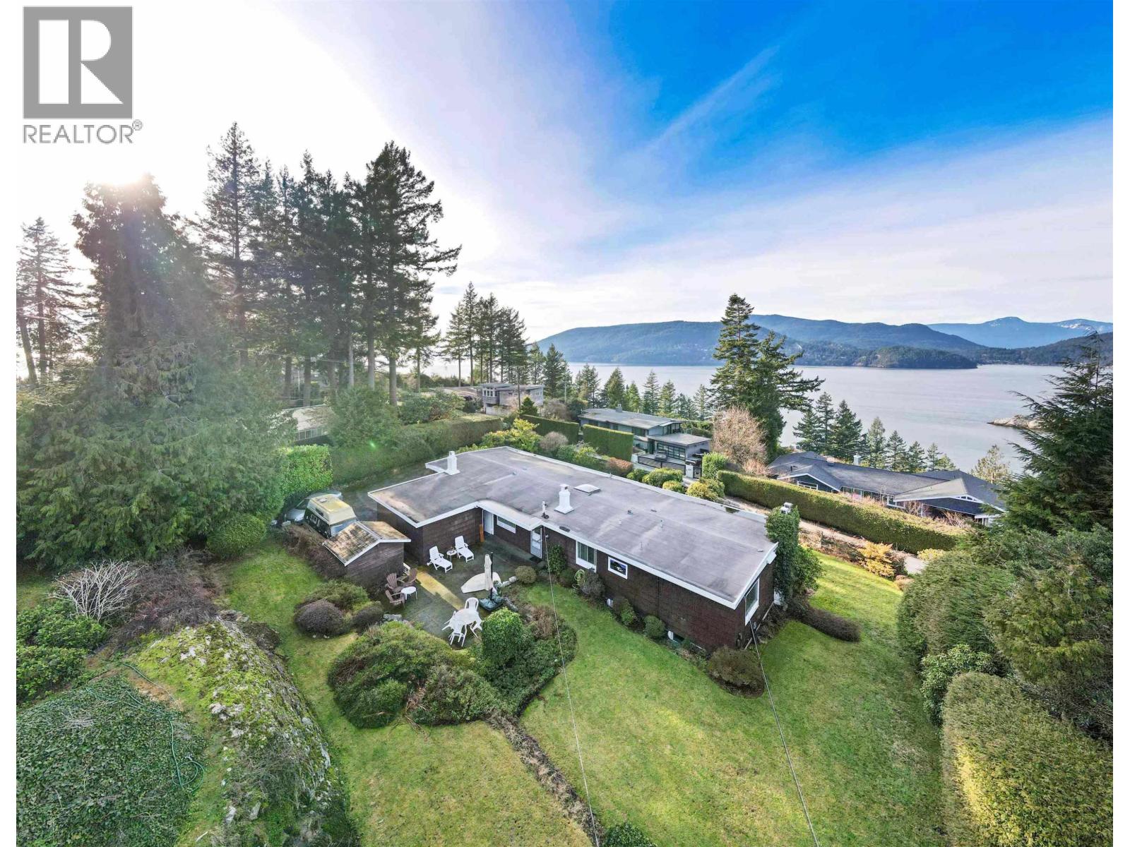 6240 Overstone Drive, West Vancouver, British Columbia  V7W 1X8 - Photo 19 - R3132011