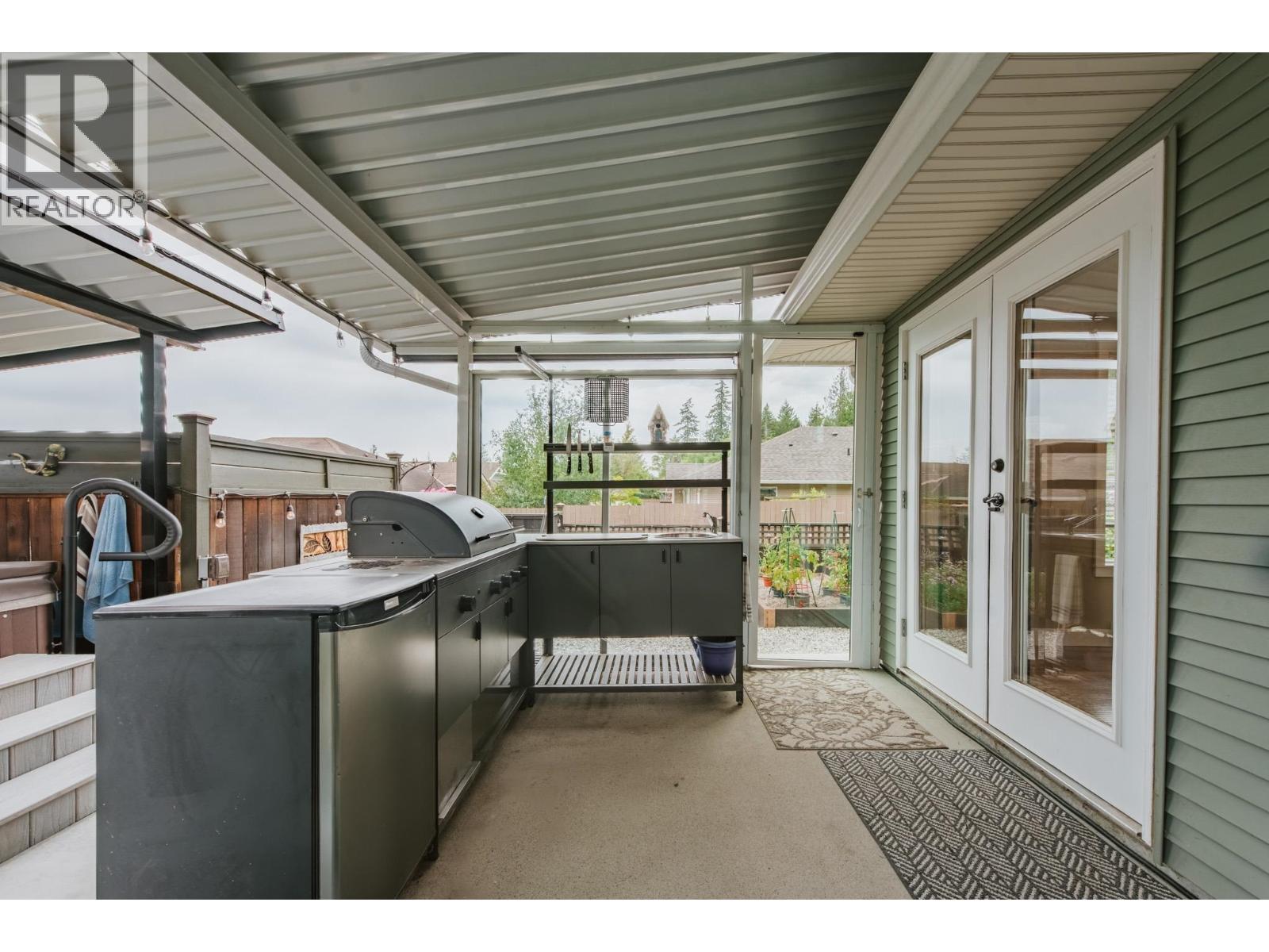 6319 Tower Street, Sechelt, British Columbia  V7Z 0T7 - Photo 23 - R3132385