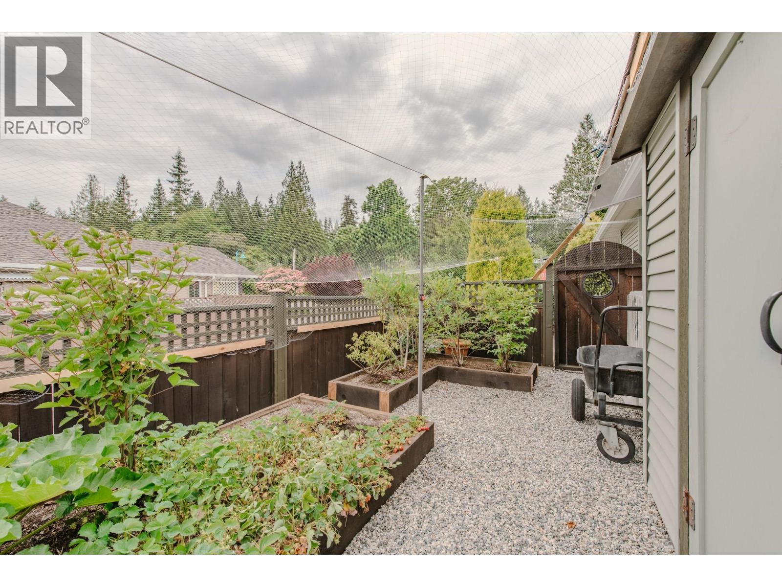 6319 Tower Street, Sechelt, British Columbia  V7Z 0T7 - Photo 31 - R3132385