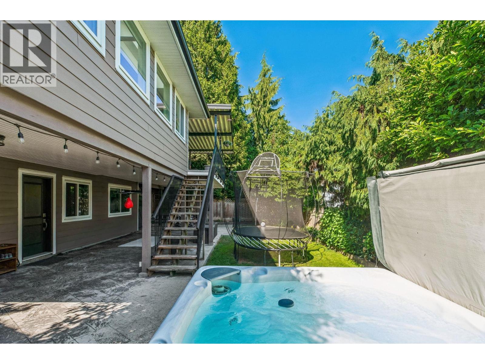 469 Cariboo Crescent, Coquitlam, British Columbia  V3C 4X6 - Photo 36 - R3132427