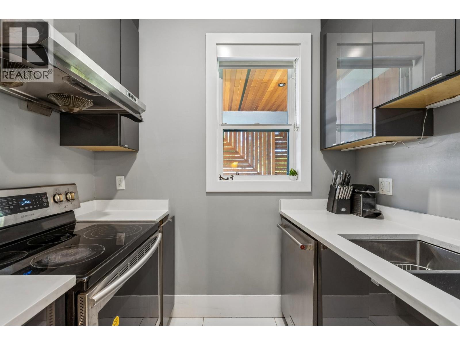 2553 Western Avenue, North Vancouver, British Columbia  V7N 3L2 - Photo 16 - R3132433