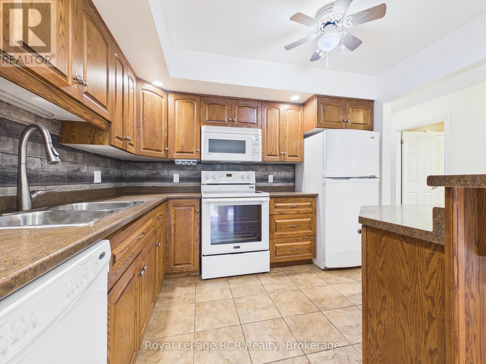 423 Catherine Street, North Huron, Ontario  N0G 2W0 - Photo 12 - X13243484