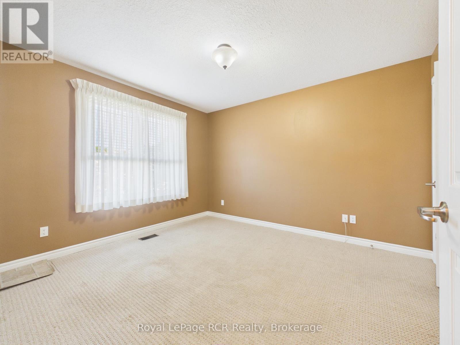423 Catherine Street, North Huron, Ontario  N0G 2W0 - Photo 7 - X13243484