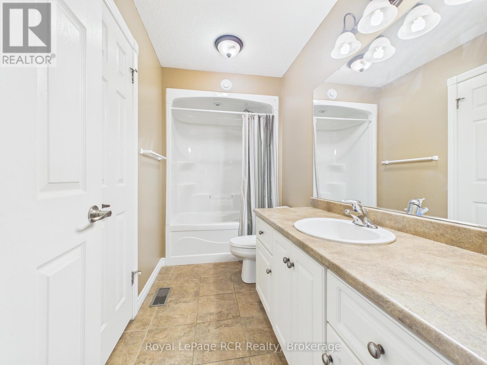423 Catherine Street, North Huron, Ontario  N0G 2W0 - Photo 9 - X13243484
