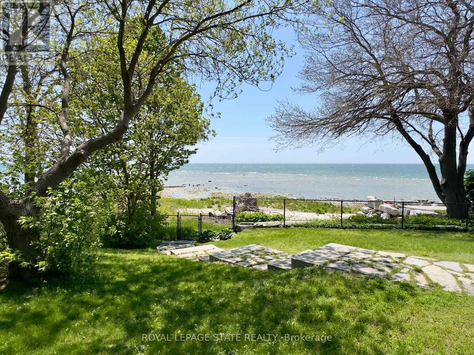 739 Sandy Bay Road, Haldimand, Ontario  N1A 2W6 - Photo 7 - X12498108