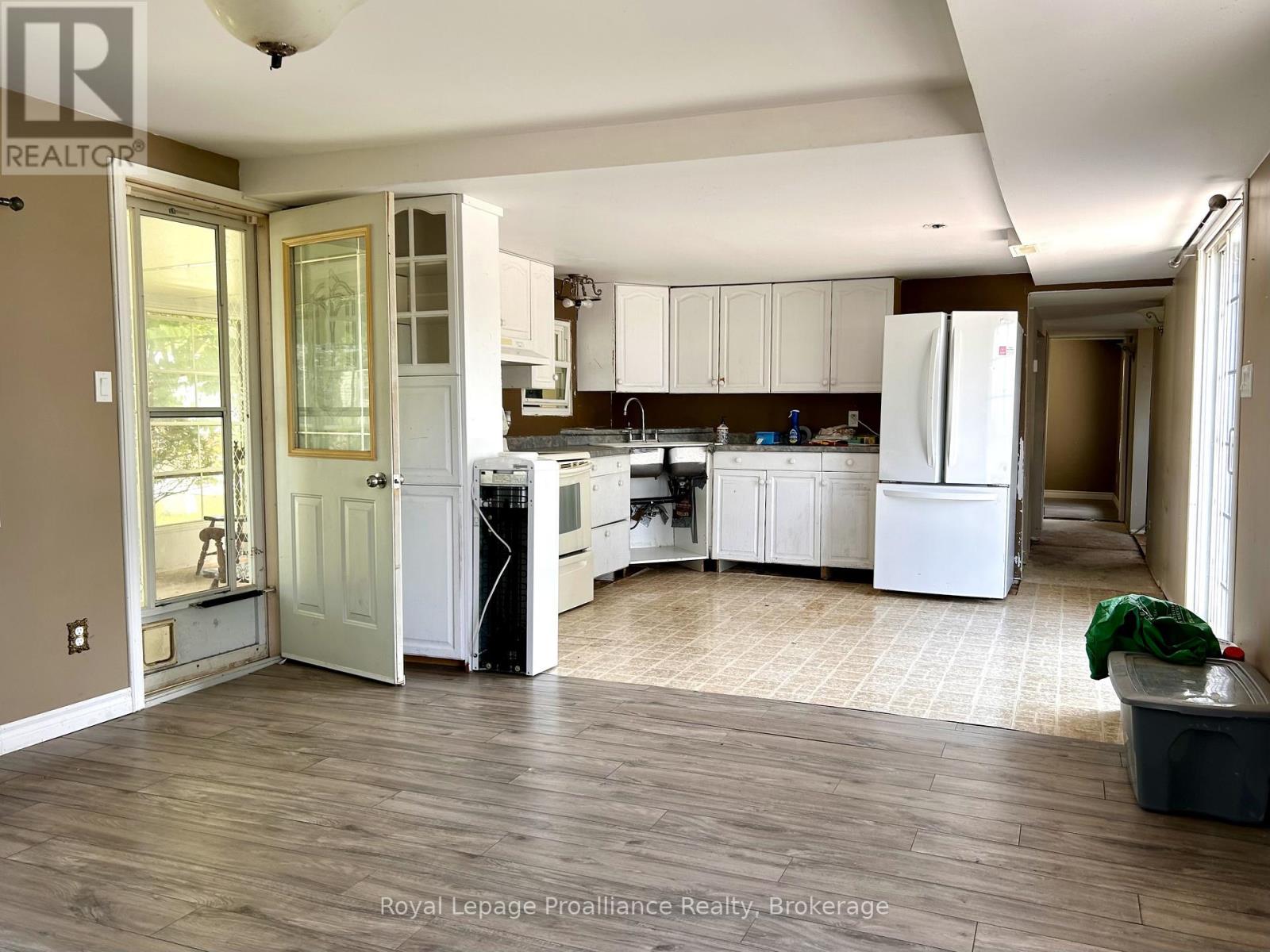 84 - 63 Whites Road, Quinte West, Ontario  K8V 5P5 - Photo 5 - X13239466