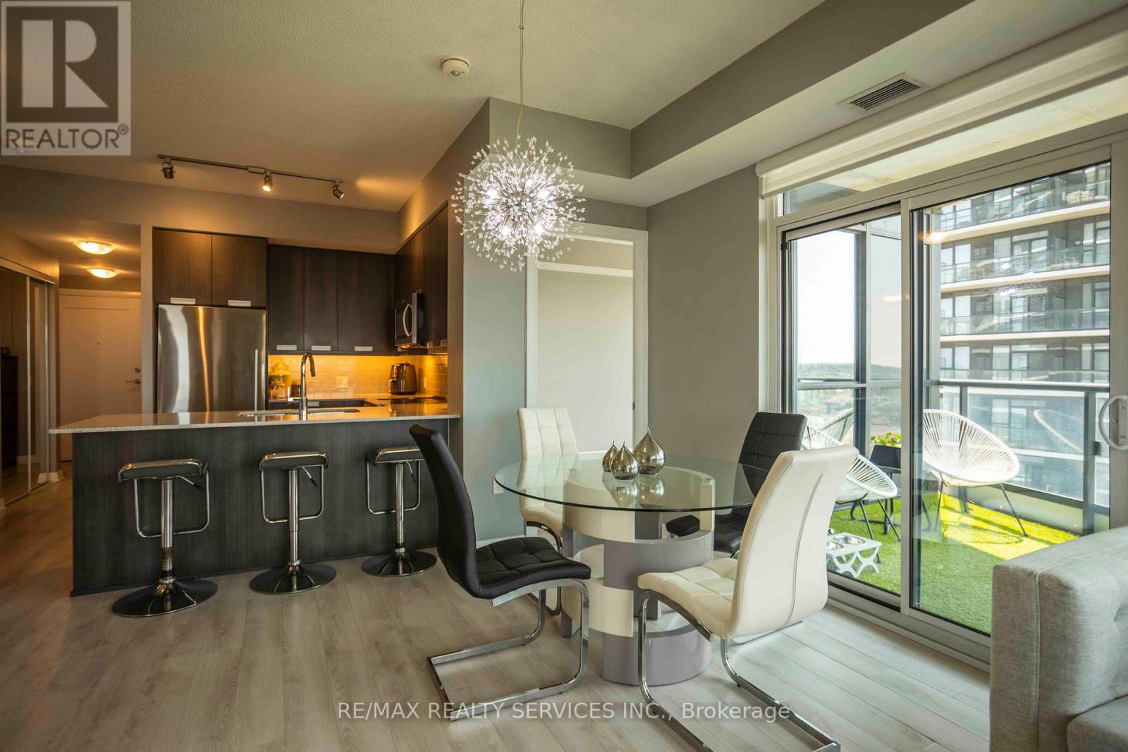 918 - 35 Watergarden Drive W, Mississauga, Ontario  L5R 0G8 - Photo 23 - W13243530