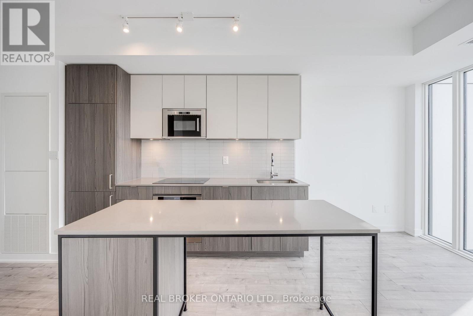 1117 - 220 Missinnihe Way, Mississauga, Ontario  L5H 0A9 - Photo 4 - W13243546