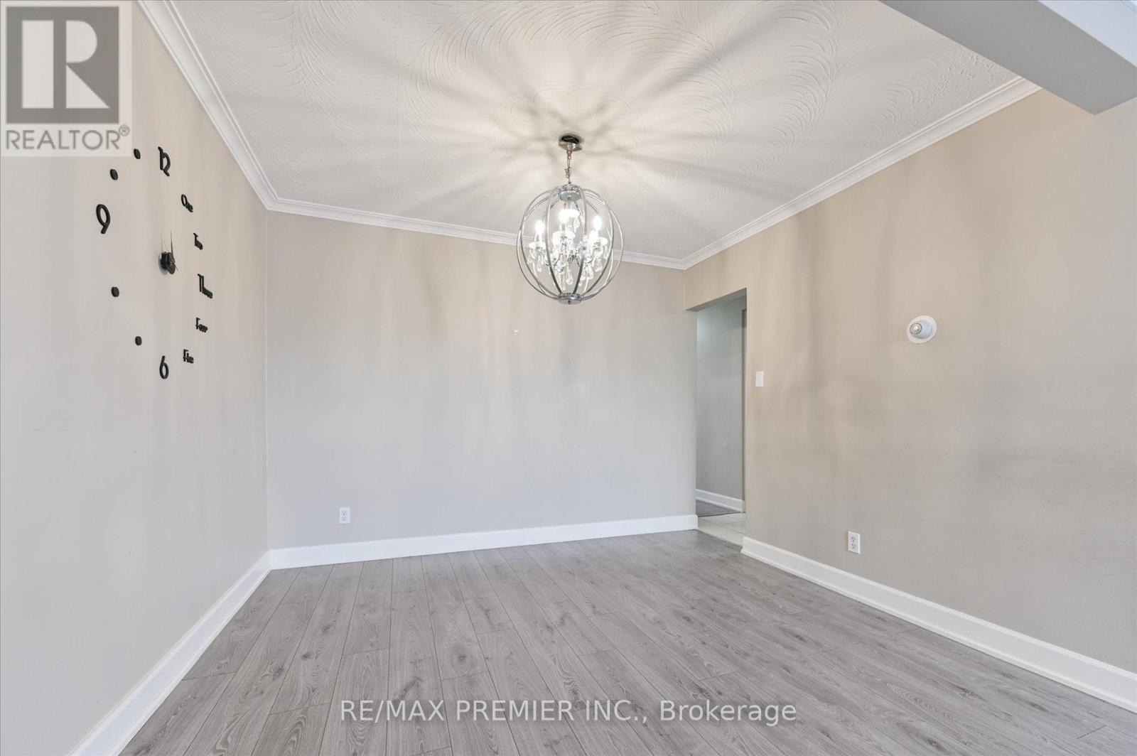 #3 - 319 Wilmington Avenue, Toronto, Ontario  M3H 5K9 - Photo 6 - C13242992