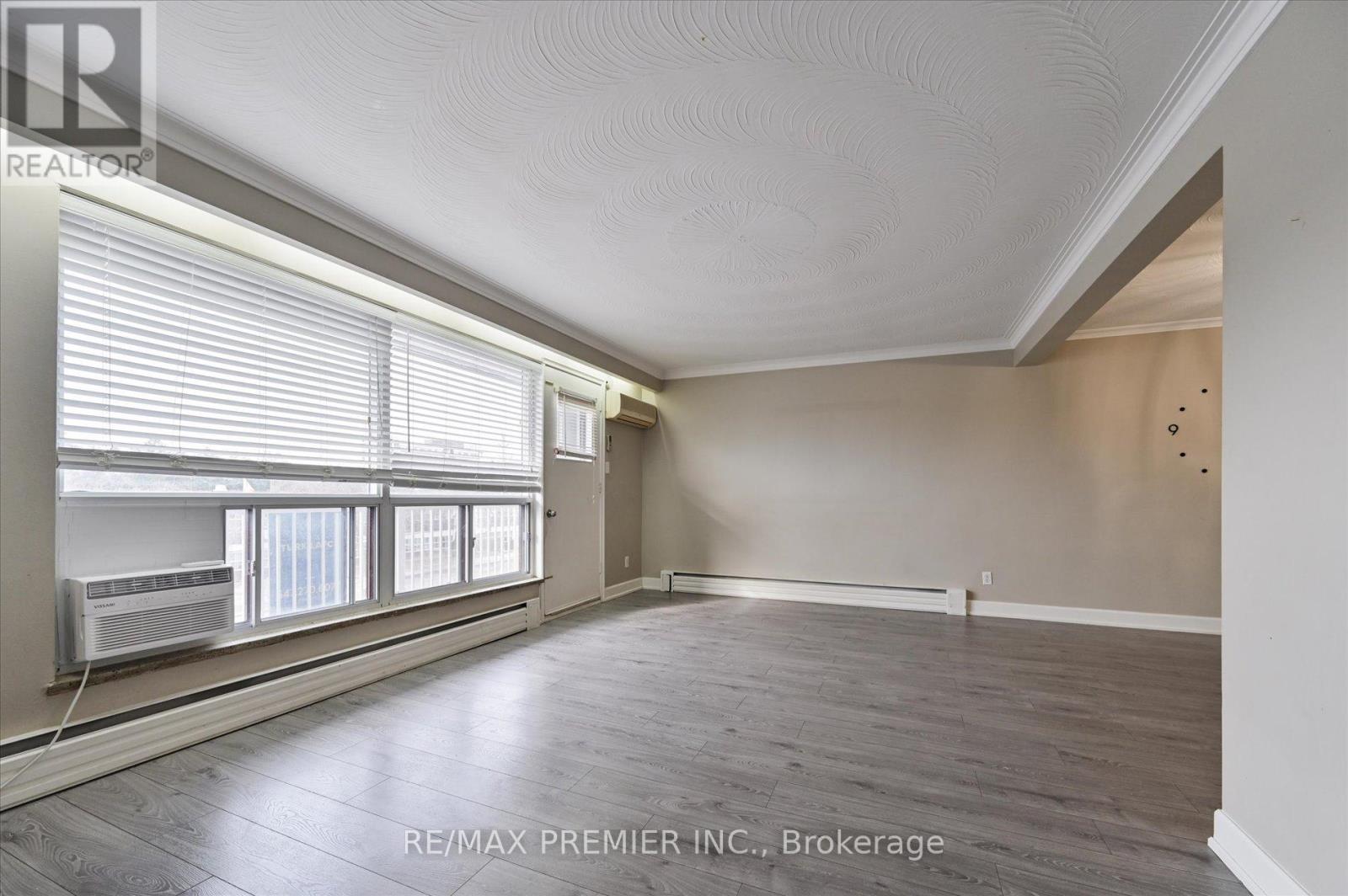 #3 - 319 Wilmington Avenue, Toronto, Ontario  M3H 5K9 - Photo 10 - C13242992