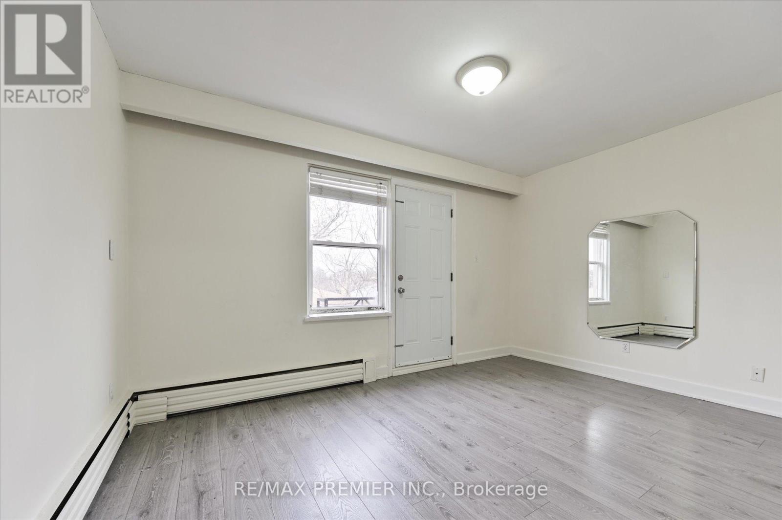 #3 - 319 Wilmington Avenue, Toronto, Ontario  M3H 5K9 - Photo 15 - C13242992