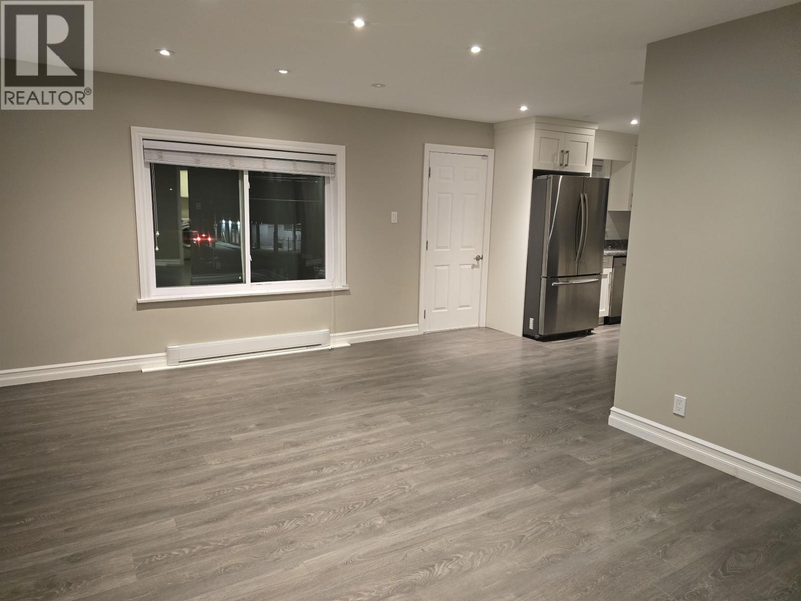 22504 Lougheed Highway, Maple Ridge, British Columbia  V2X 2V1 - Photo 11 - C8079264